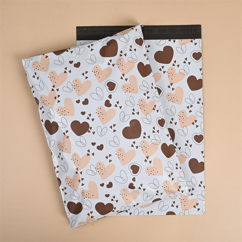 The Advantages of Poly Mailers Over Traditional Packaging Materials
