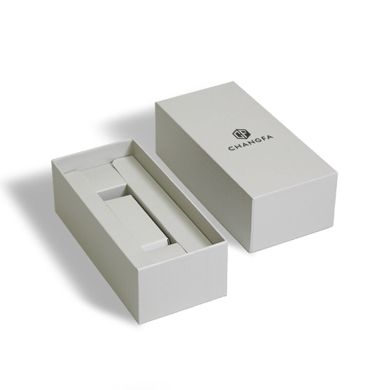 Индивидуальная коробка CF с логотипом: белая жёсткая картонная упаковка с отдельной крышкой и основанием — жёсткая бумажная подарочная коробка
