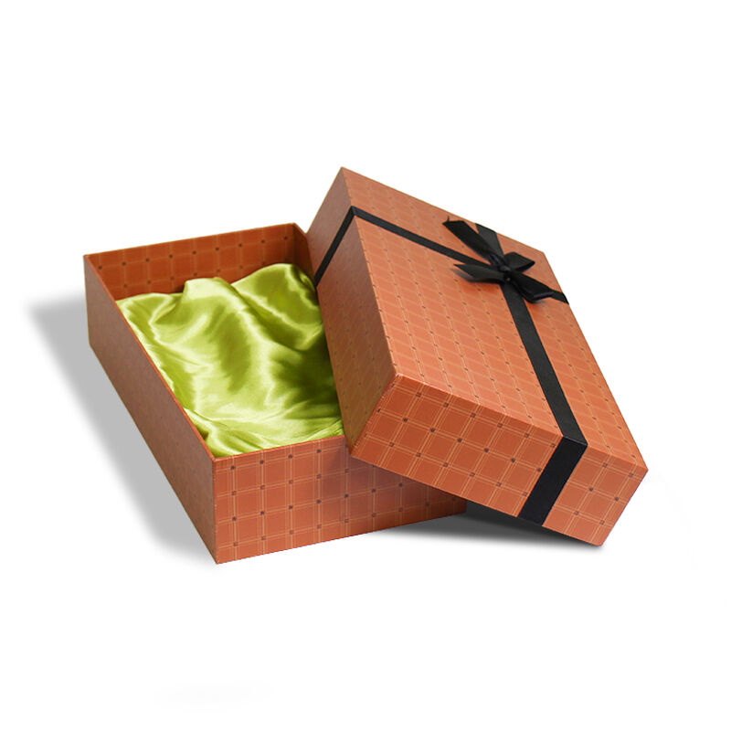 সিএফ কাস্টম পুনঃব্যবহারযোগ্য বৃহৎ হাই-এন্ড কসমেটিক্স উপহার বক্স, ম্যাট ল্যামিনেশন, স্পঞ্জ লাইনিং ও রিজিড কার্ডবোর্ড লোগো সহ