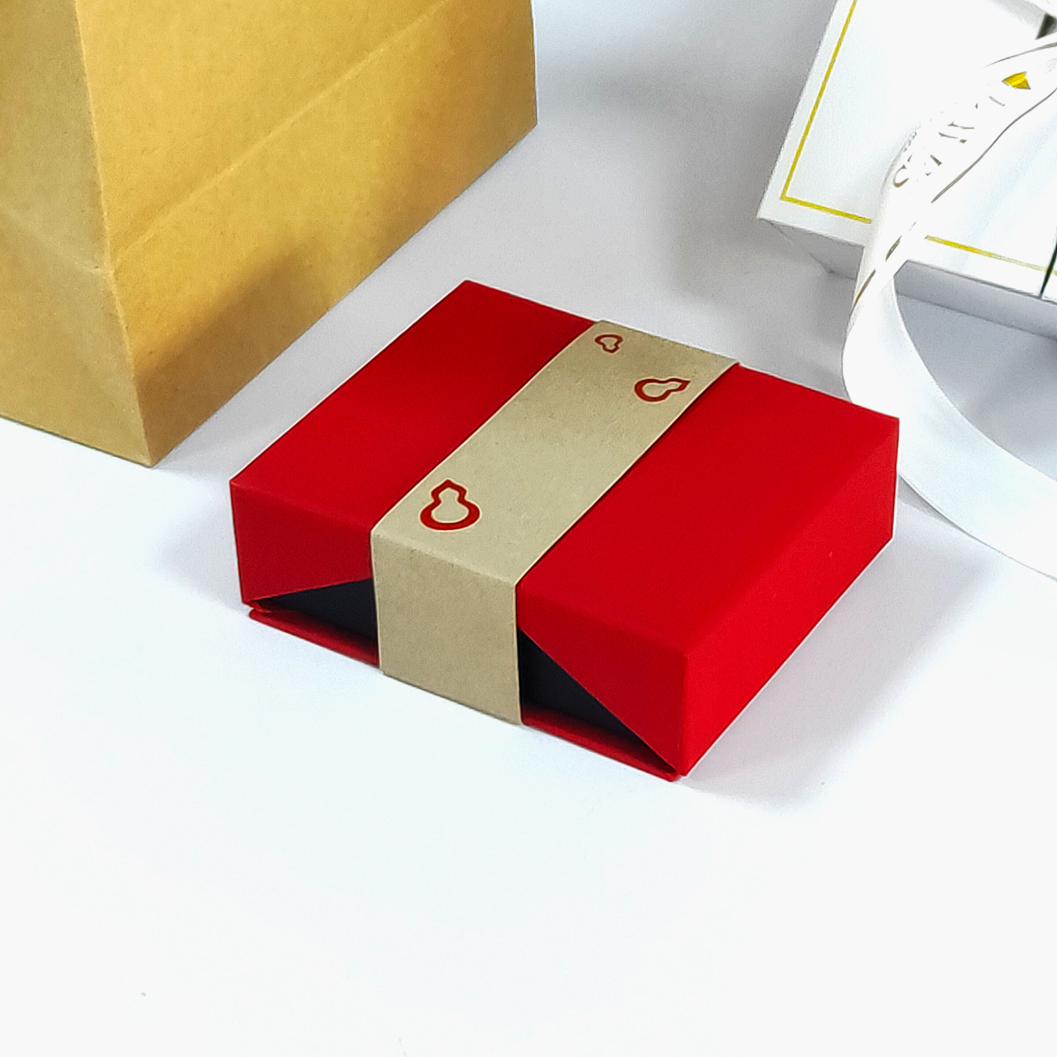 Carton red magnetic opening double door gift box