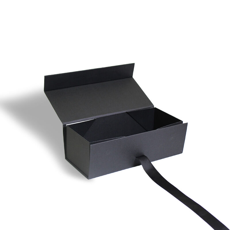 กล่องของขวัญพับได้หรูหรา CF บรรจุภัณฑ์กระดาษแข็งแข็งแรง สำหรับเสื้อผ้า รองเท้า และของขวัญ กล่องกระดาษ