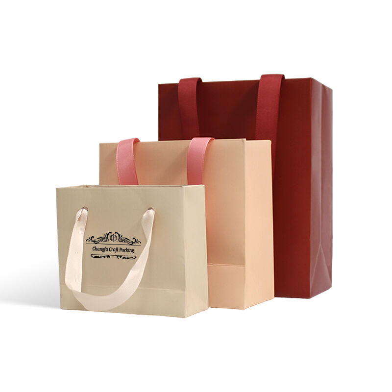 CF Бумажные пакеты для покупок и подарков с тиснением золотой фольгой для упаковки одежды