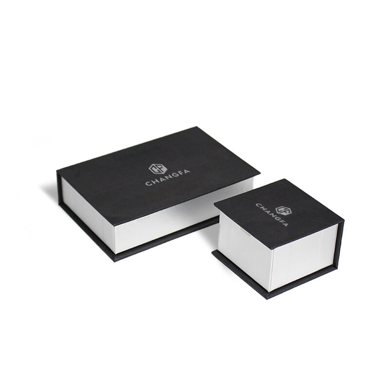 Arca Chartacea Praetiosa Cum Laminatione Matta, Claviculo Magnetico, Nite Subtecta UV, Cum Imbottitura Spongiosa Interna et Apertura ad Folium