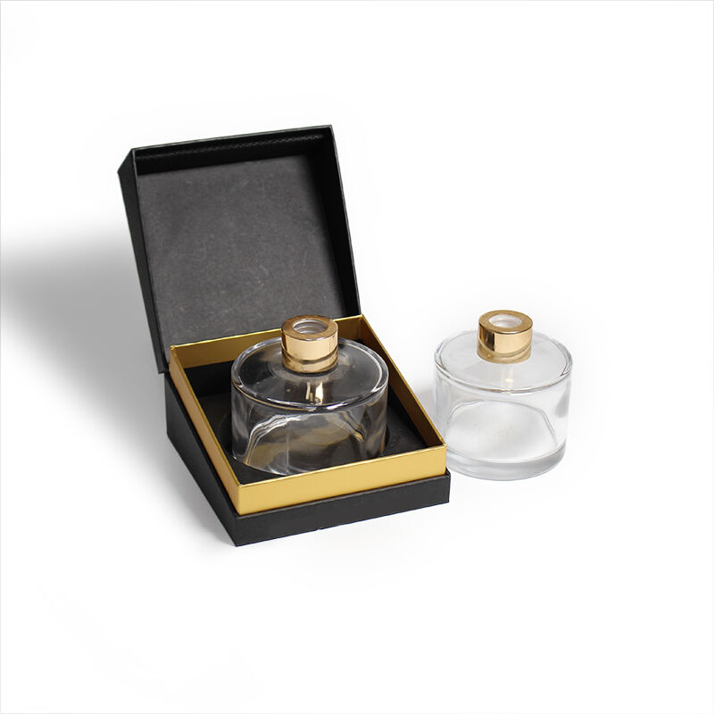 جعبه هدیه عطر CF با تکنیک استمپینگ داغ، بسته‌بندی مغناطیسی مات، مشخصات فویل مات روی کارتن و درج فوم EVA