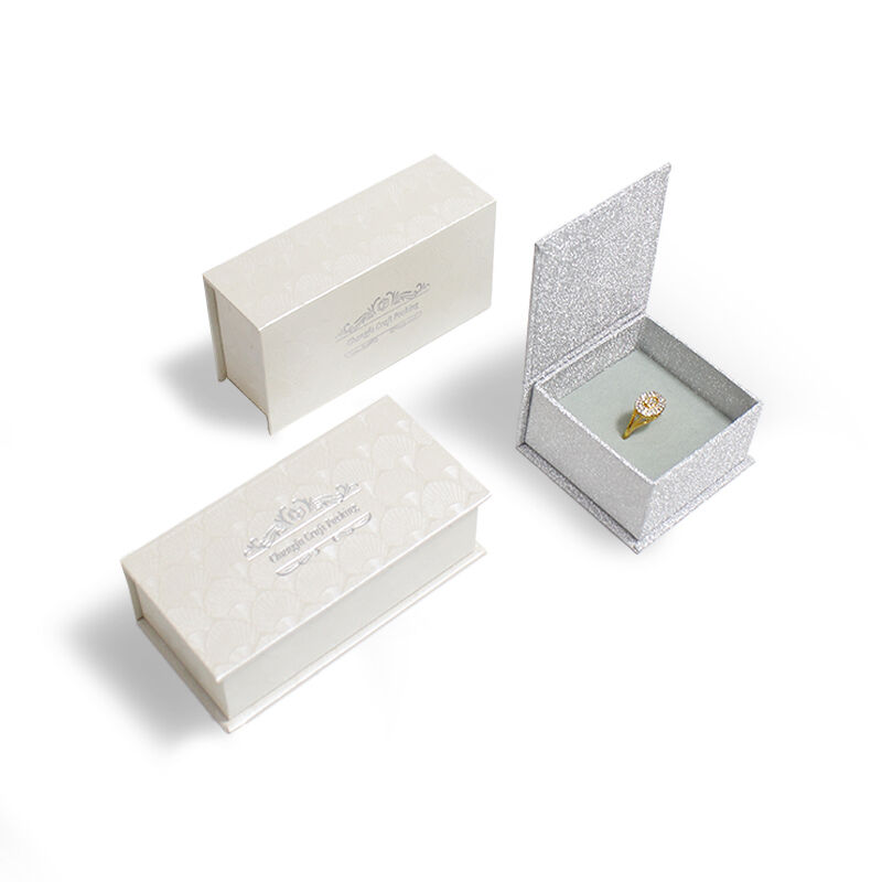 Magnetyczna pudełkowa papierowa skrzynka na biżuterię CF z wkładem z EVA i aksamitu