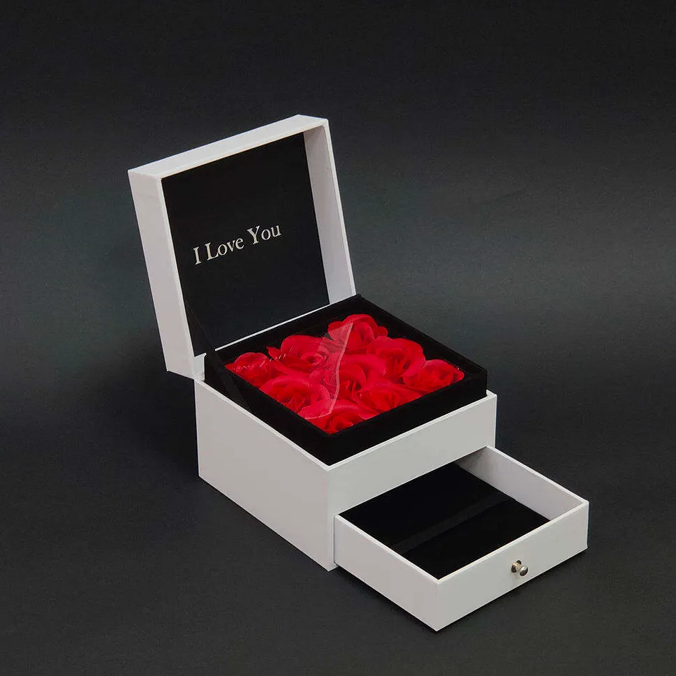 Why Personalized Jewelry Boxes Make the Perfect Gift