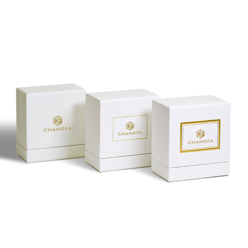CF Индивидуально напечатанная премиальная картонная коробка с золотым тиснением логотипа и белой подарочной упаковкой