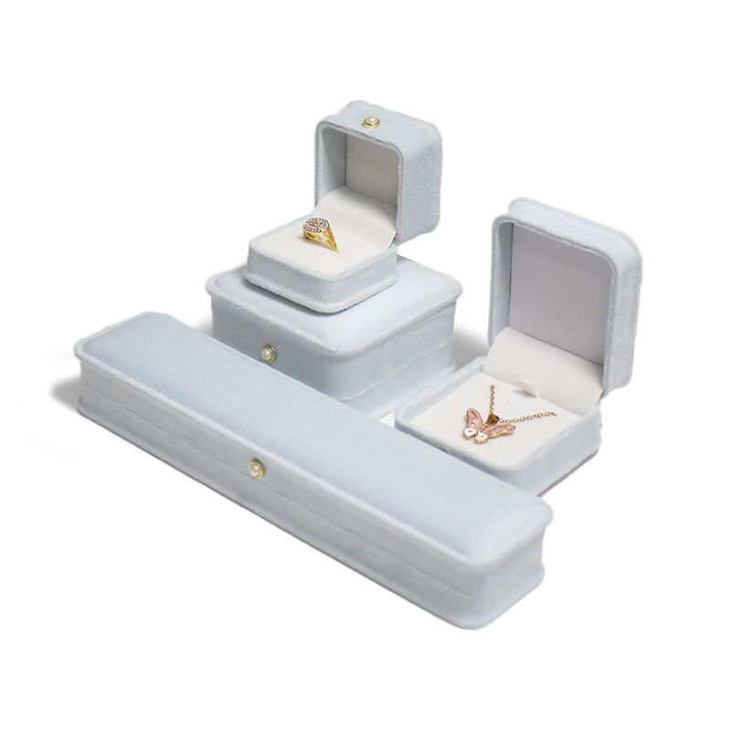 Kolczyki, pierścionek, naszyjnik, wisiorek CF – luksusowe opakowanie na prezent, pluszowe pudełko i worek na biżuterię