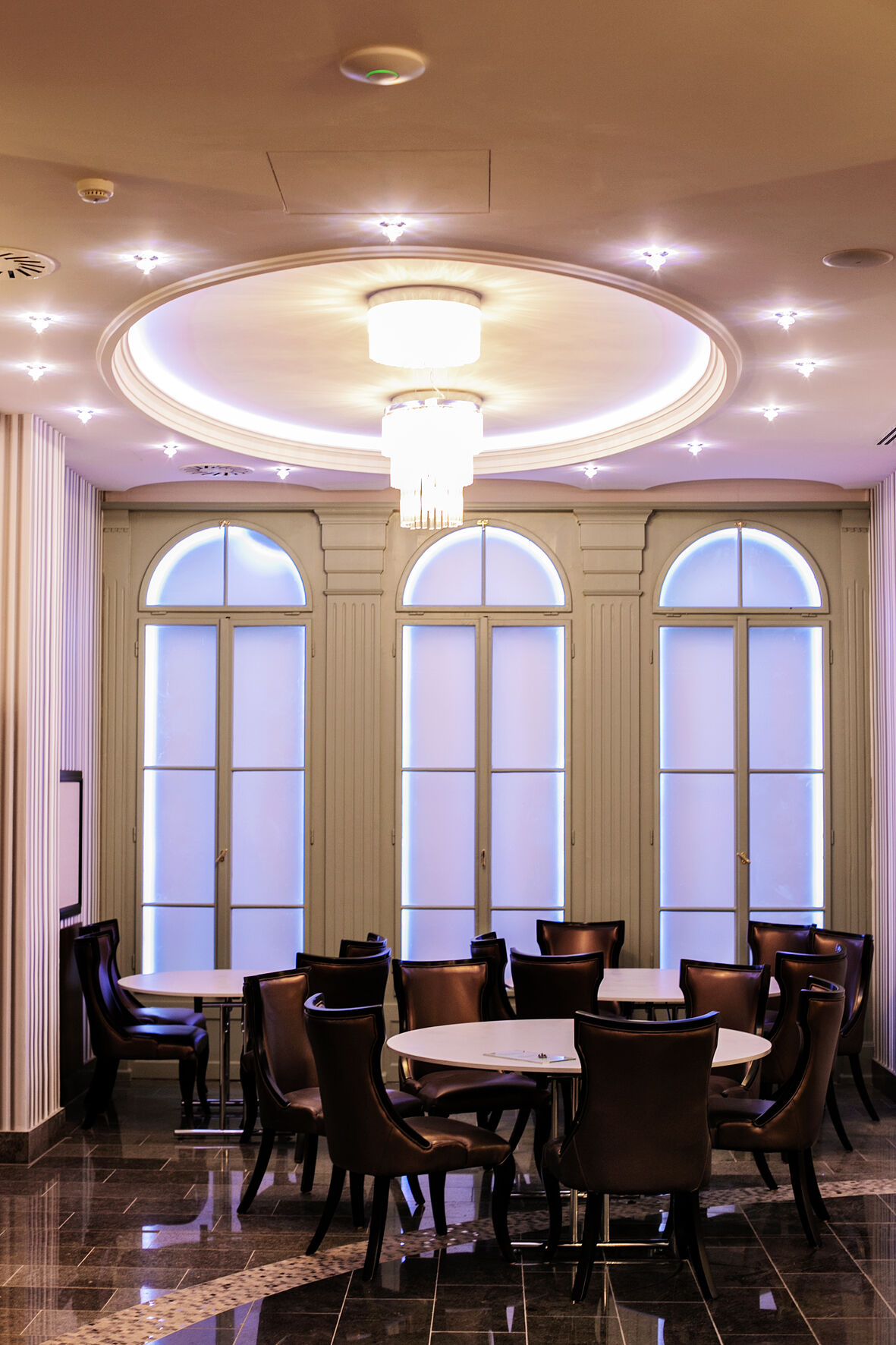 Hungary_Glorius Hotel