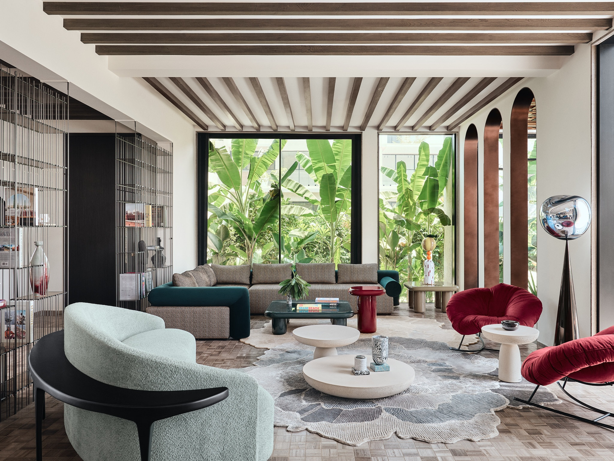 What Are the Benefits of Custom Hotel Furniture?