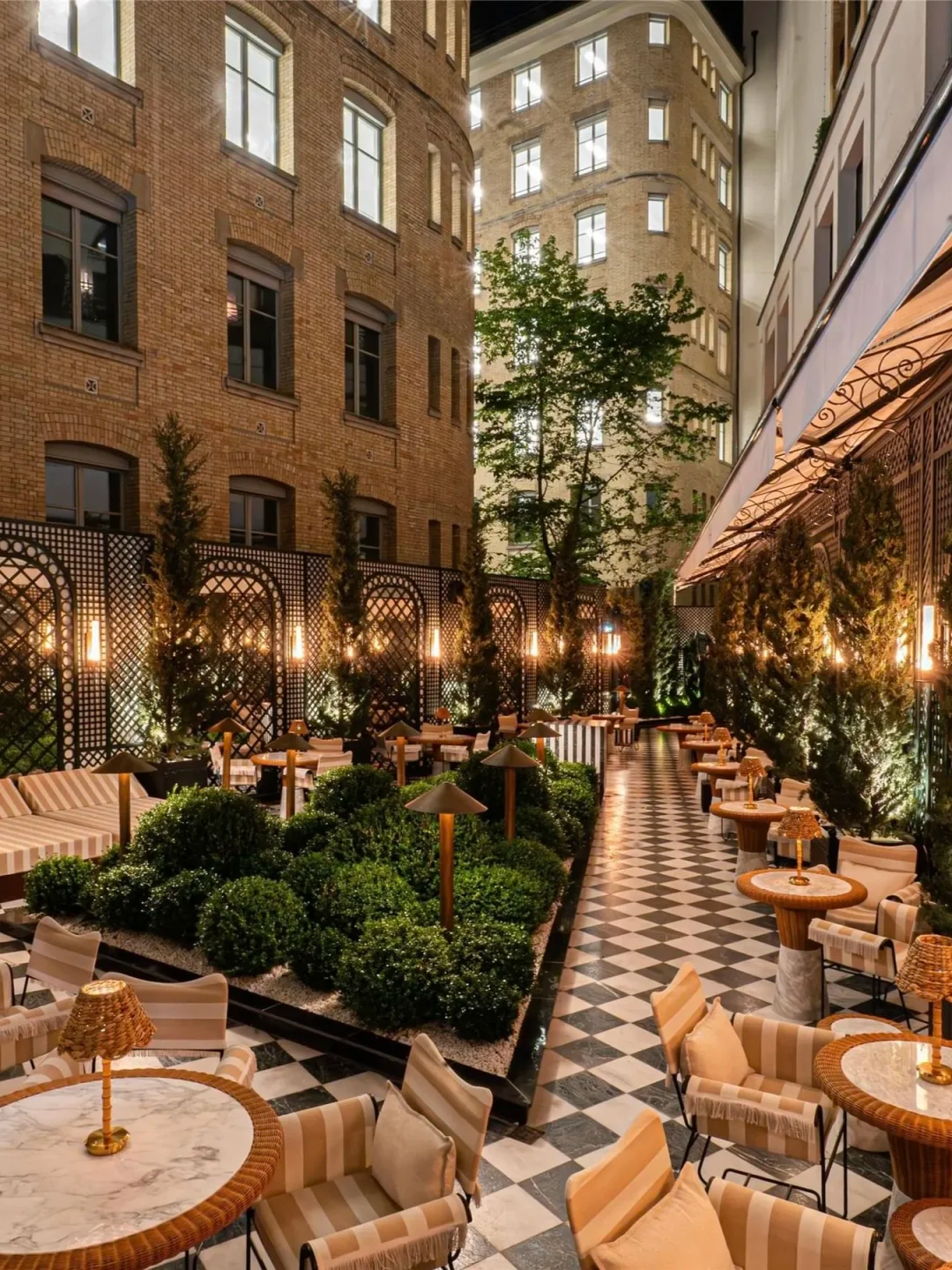 Sax Paris, LXR Hotels & Resorts