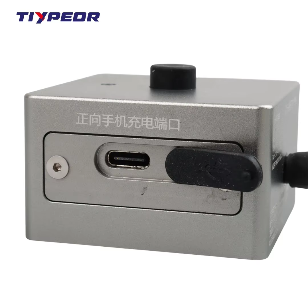 TIYPEOR Waterproof IP67 Motorcycle Bidirectional Charging Max 65W Output Motorcycle Battery Charging With Dual Port manufacture