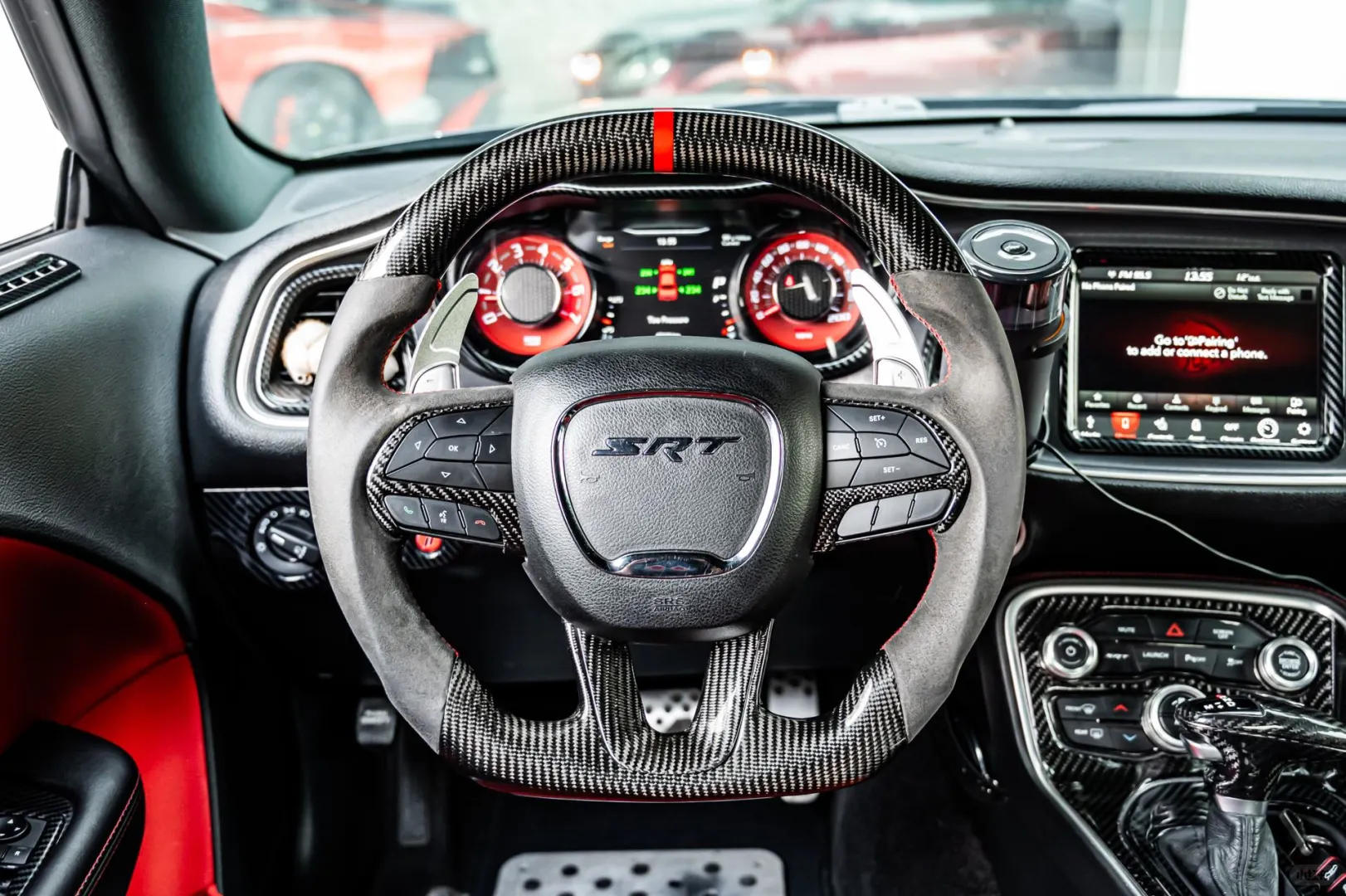 Dodge Hellcat's ultimate clash of muscle and performance reveals the amazing charm of this ultimate car!1.png