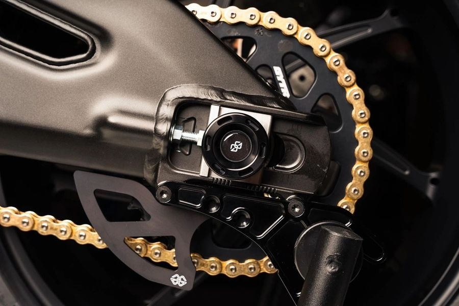 The Valentino Rossi Yamaha R1 is here2.png