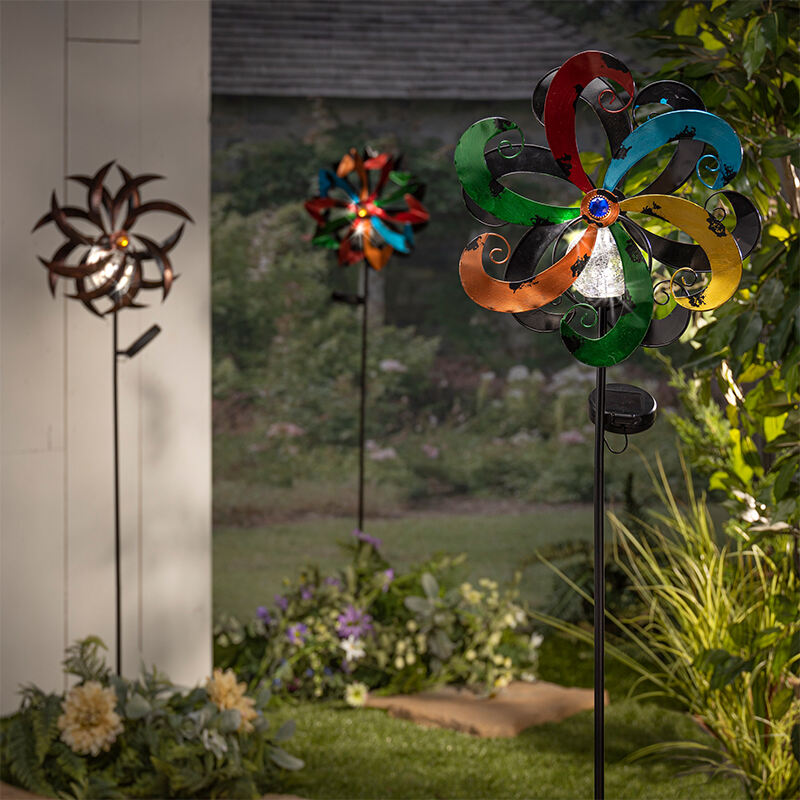 garden flower Wind Spinner solar light stake
