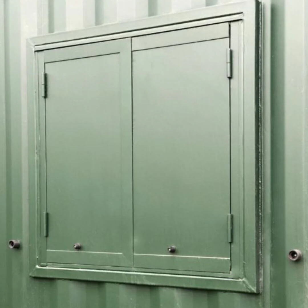 Rumah Pra Fab Kontena Penghantaran Keluli Tahan Lasak Tirai Tingkap Anti Vandal