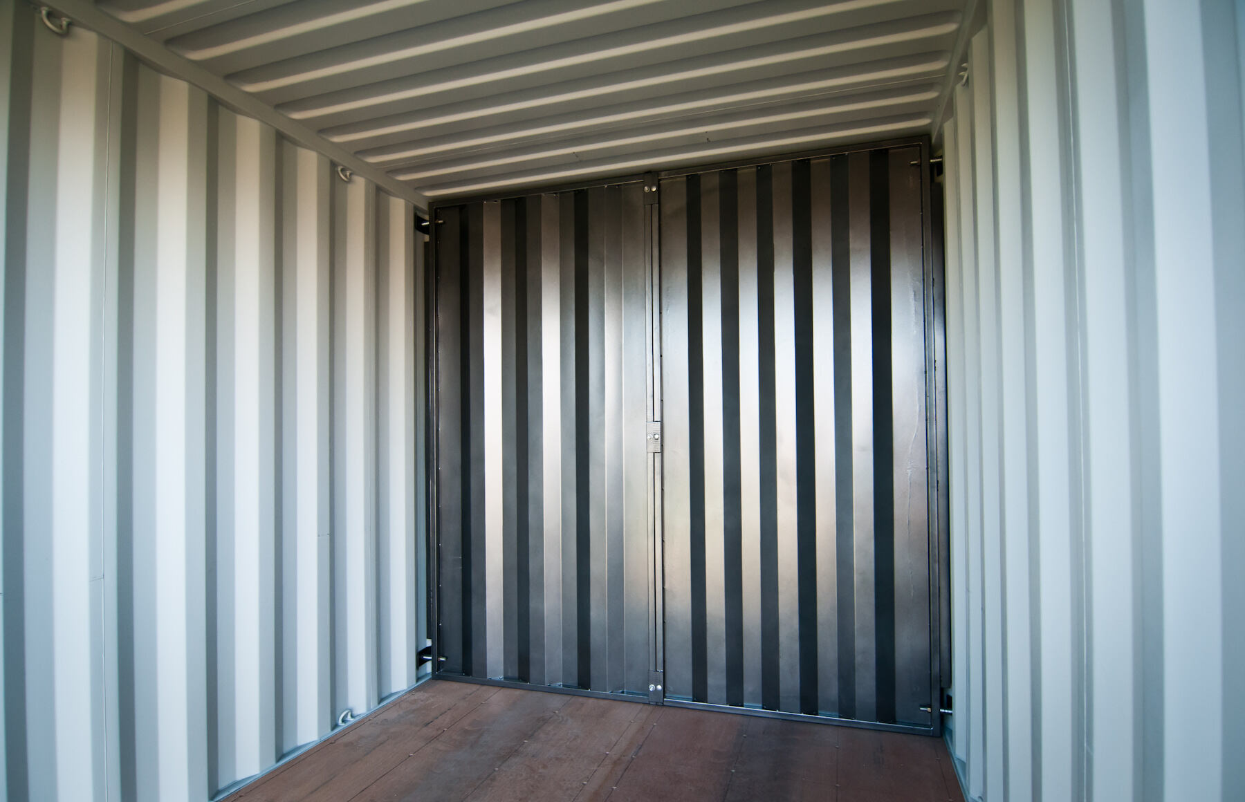 1-Divider-Wall.jpg
