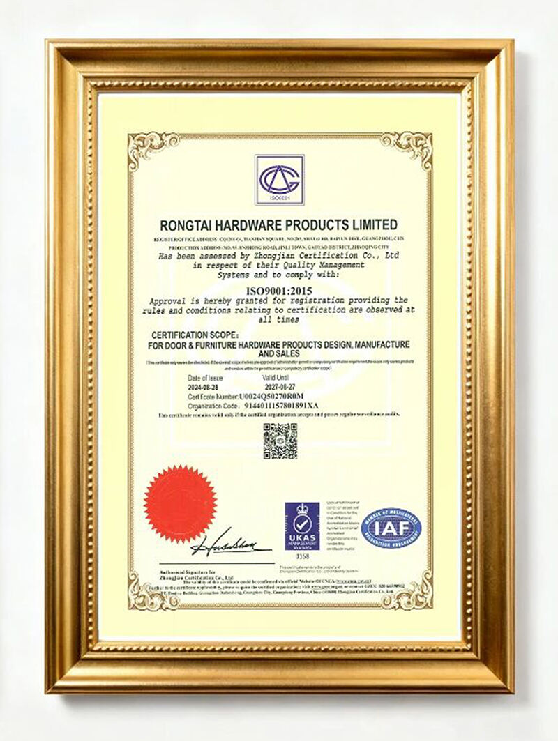 ROEASY News | Gratulacje! Uzyskaliśmy certyfikaty Systemu Zarządzania Środowiskowego oraz Systemu Zarządzania Zdrowiem i Bezpieczeństwem na Ranych ISO