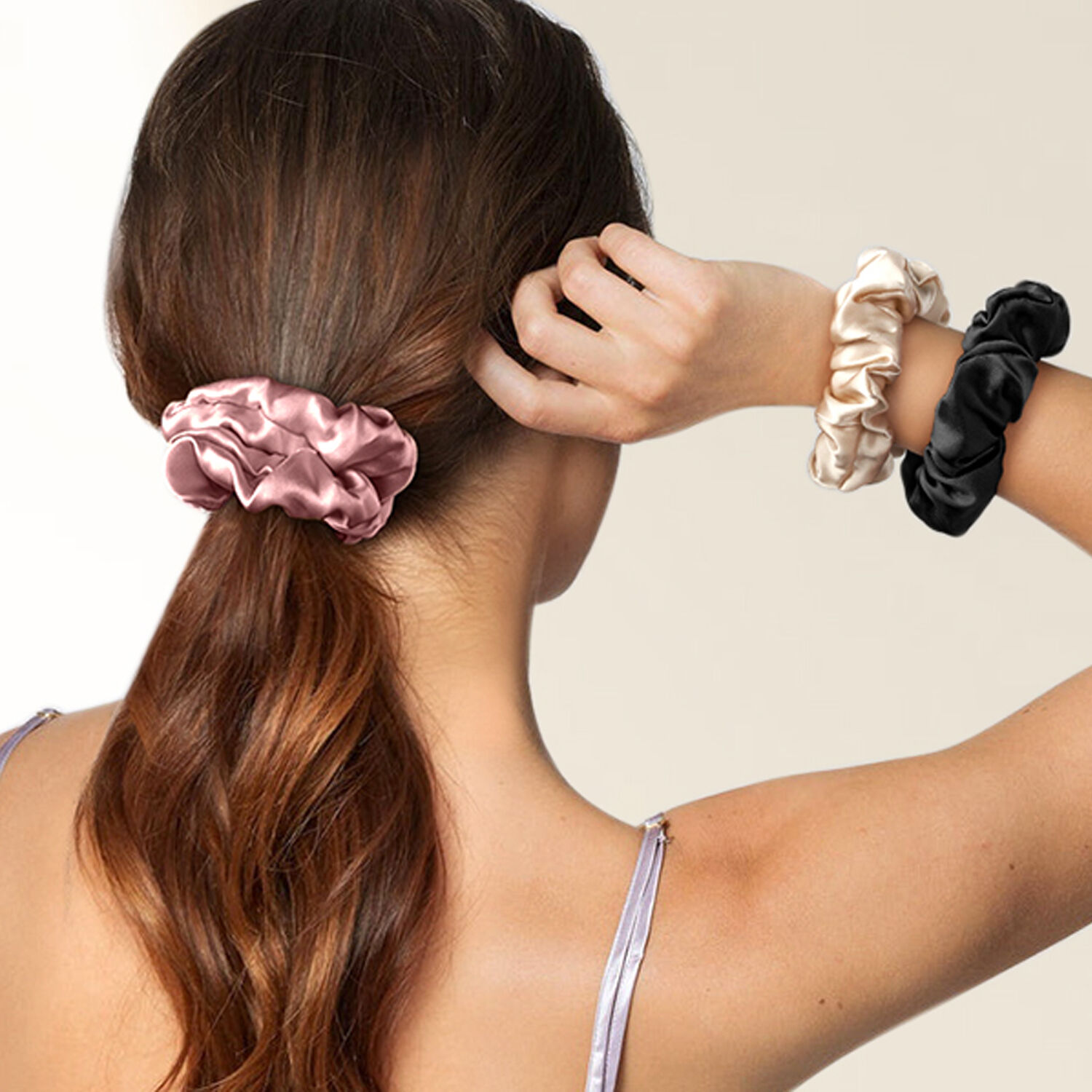 What Makes 100% Silk Scrunchies a Must-Have Accessory for Every Wardrobe?