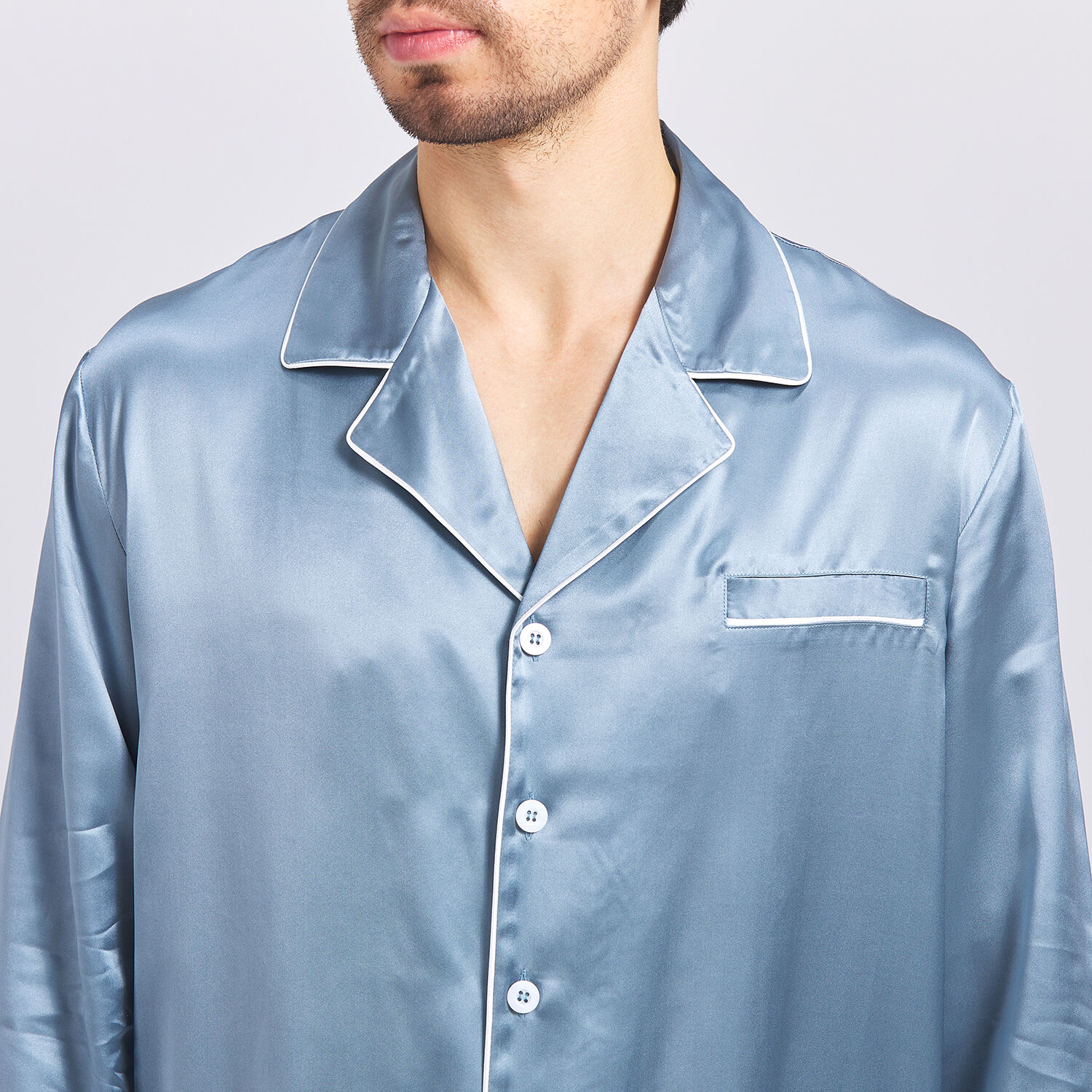 How to Choose the Best Male Silk Pajamas for Luxury Sleep