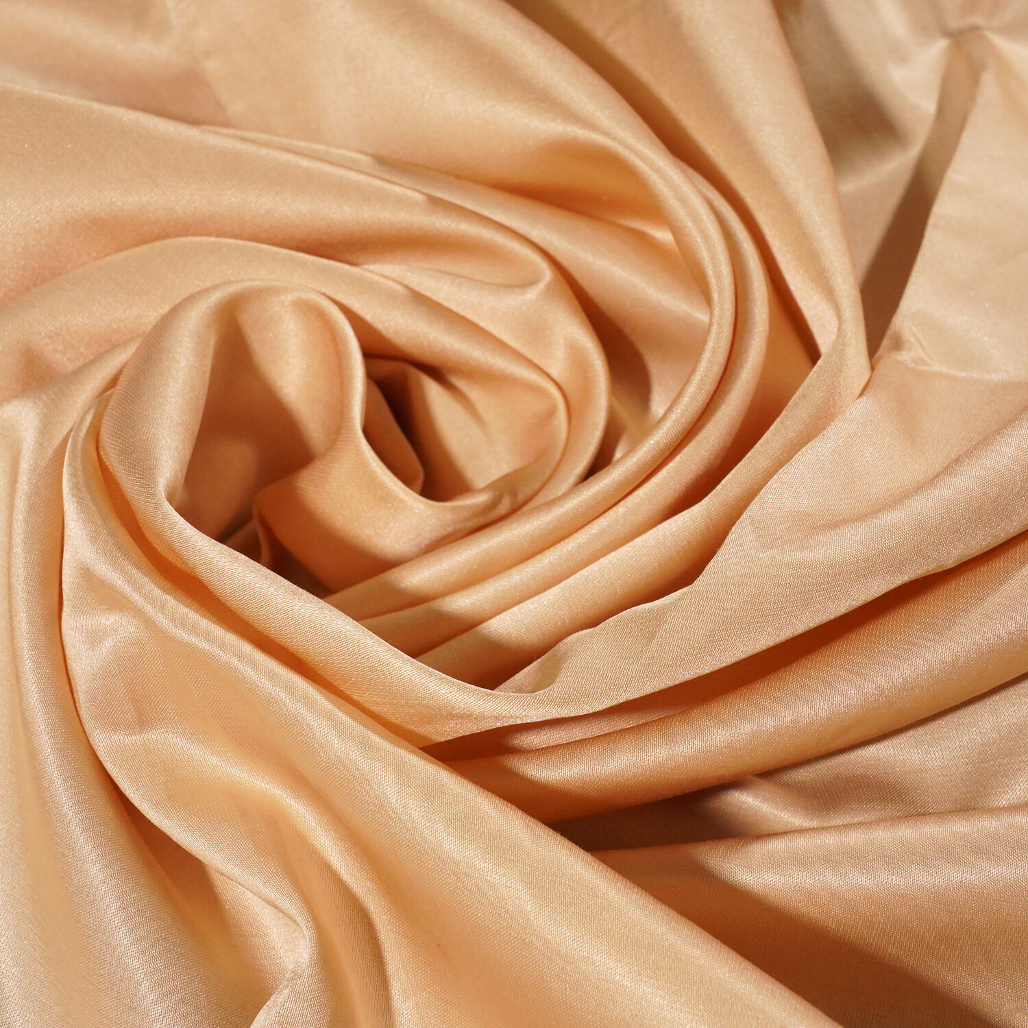 How Silk Fabric Enhances the Quality of Your Fashion Products