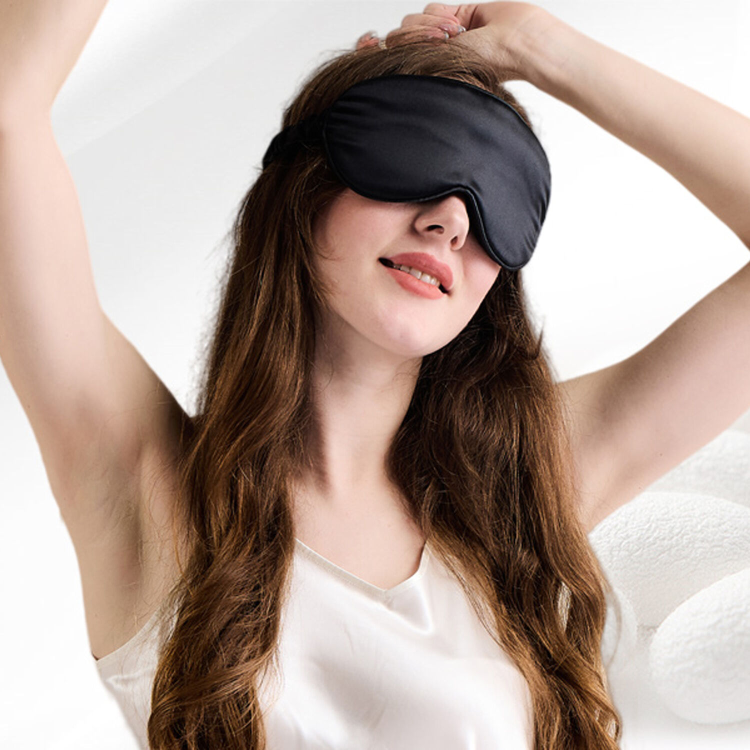 How Silk Eye Masks Can Help Reduce Eye Puffiness and Dark Circles?