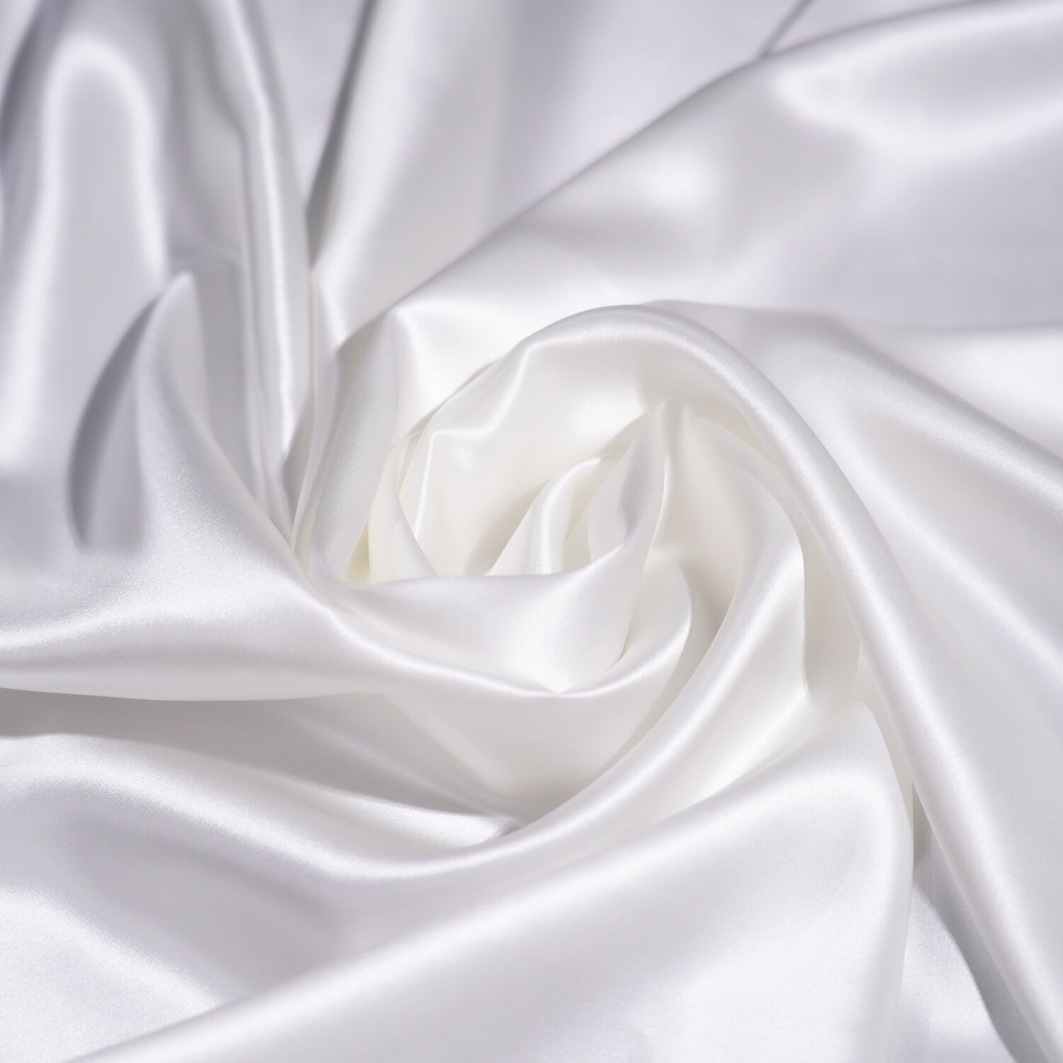 How to Identify High-Quality Mulberry Silk for Your Wholesale Needs