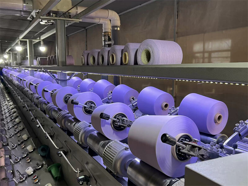 Hotový barevný příz na cívce