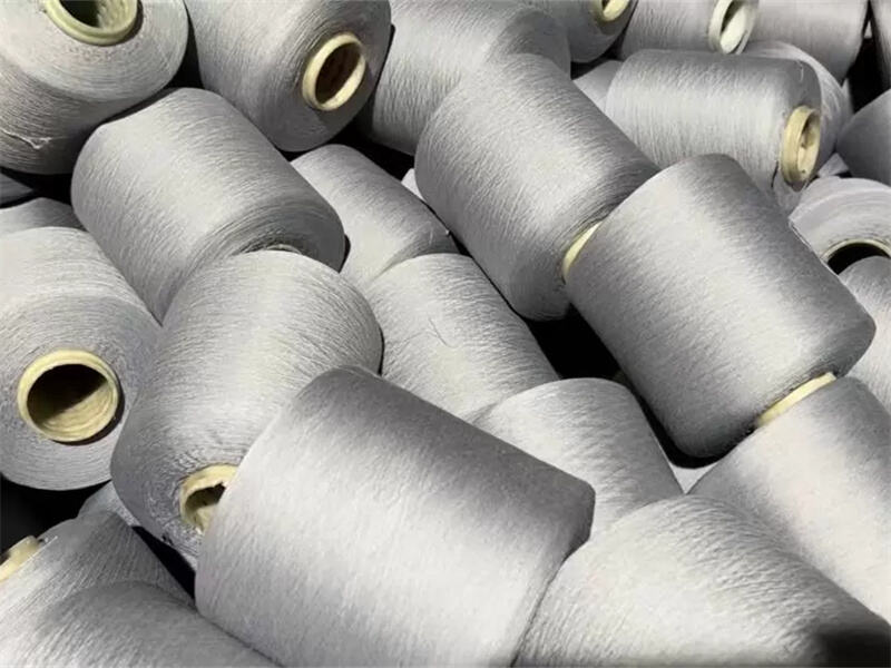 Barevný příz po usušení