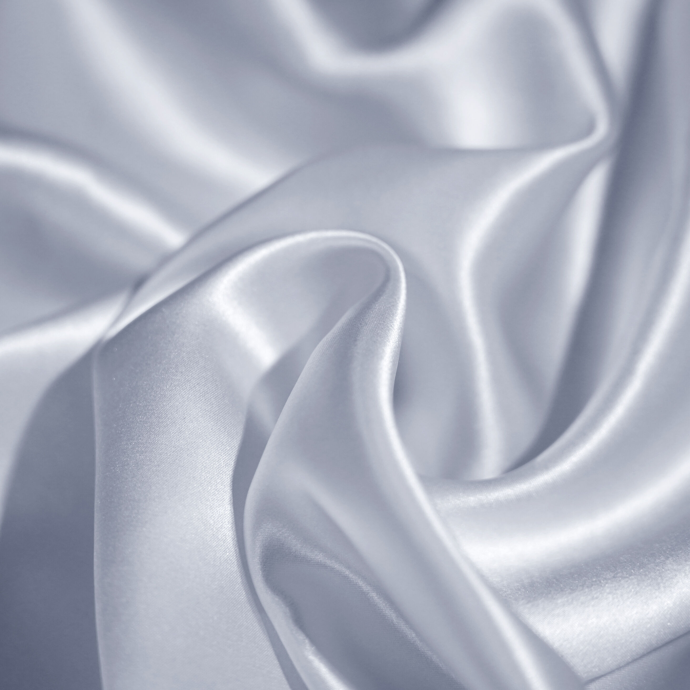 What Types of Silk Fabrics Are Best for Wholesale Buyers?
