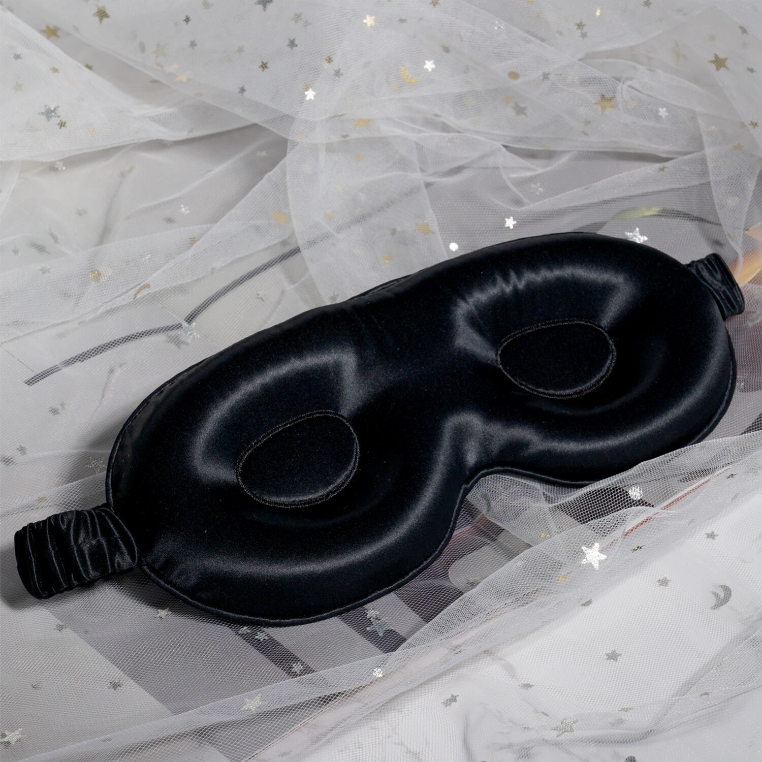 What Are the Top Features to Look for in a Wholesale Silk Eye Mask?