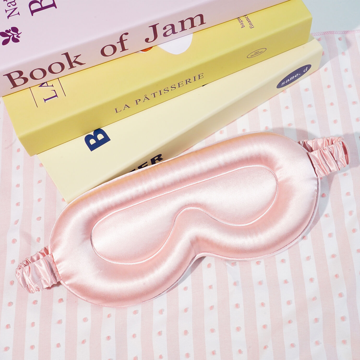 How Luxury Eye Masks Enhance Sleep Quality for Maximum Comfor