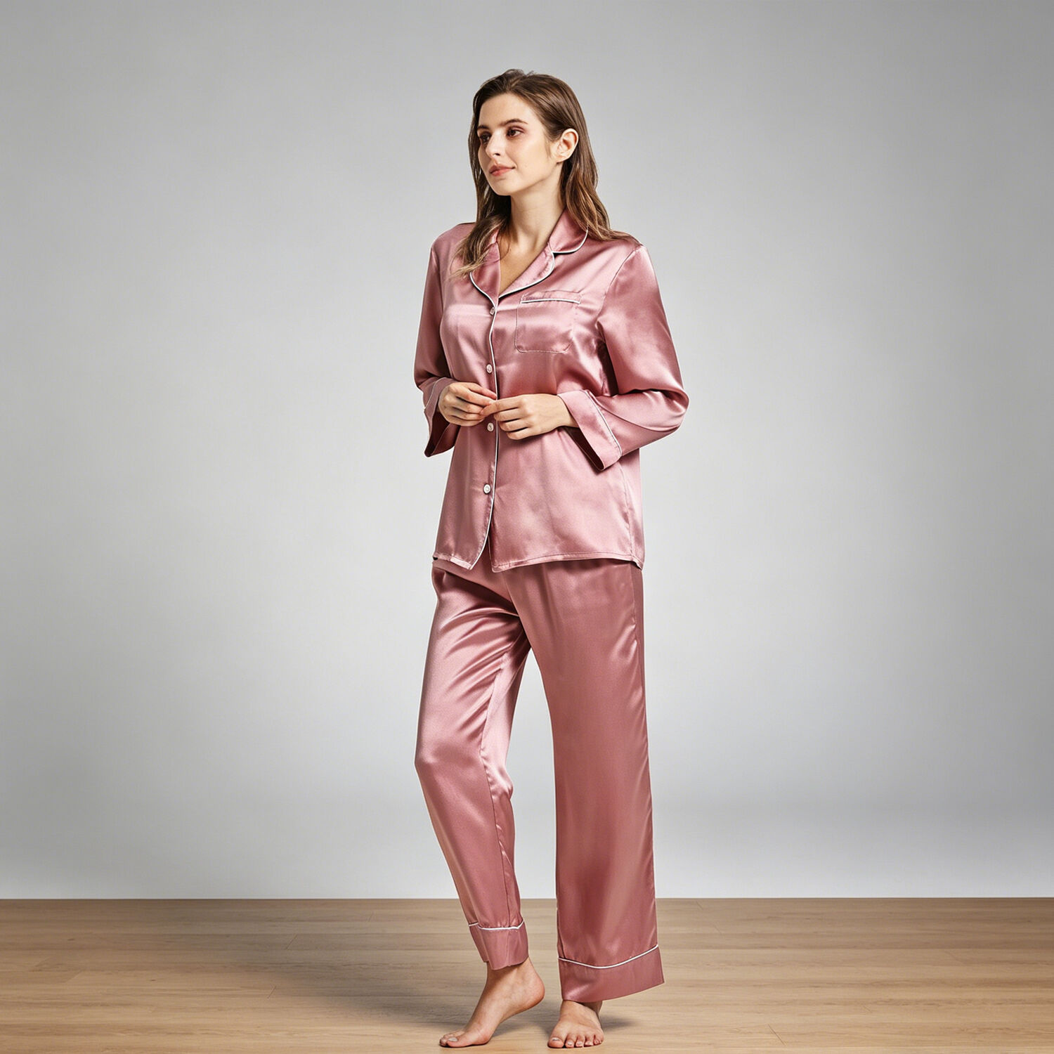 How to Style Ladies Silk Pyjamas for Lounging and Relaxation