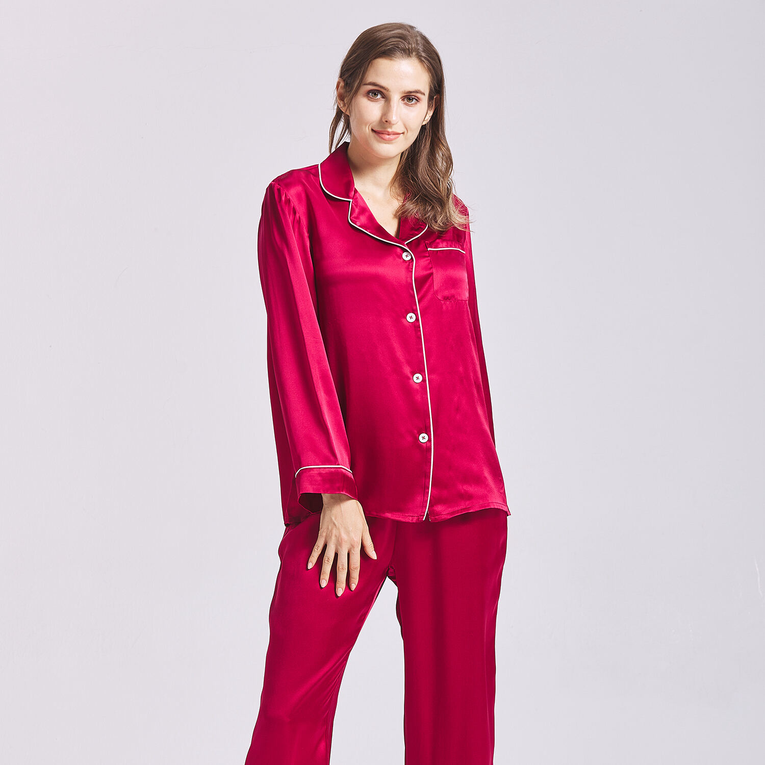 What Styles of Ladies Silk Sleepwear Are Trending Right Now?