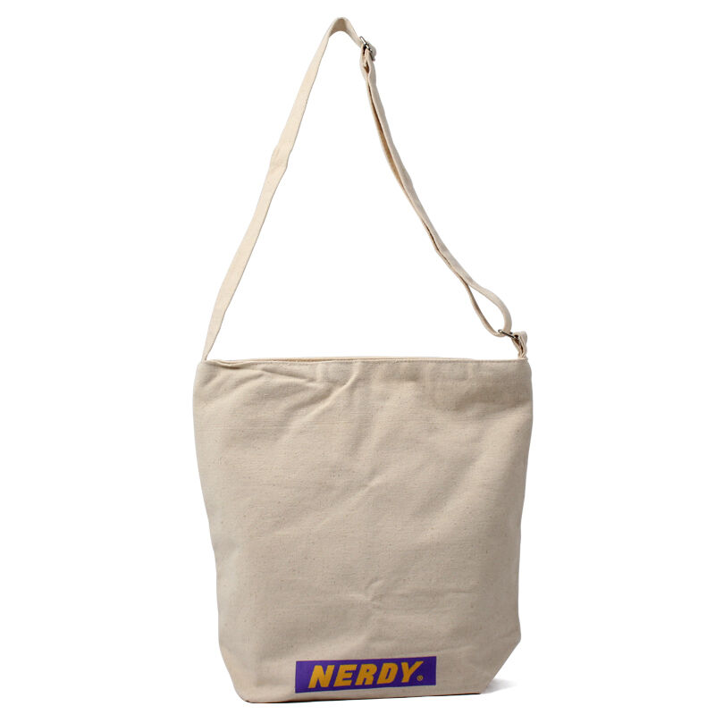 Bolso personalizado moderno con correa ajustable tipo bandolera – Colores personalizables para un estilo streetwear