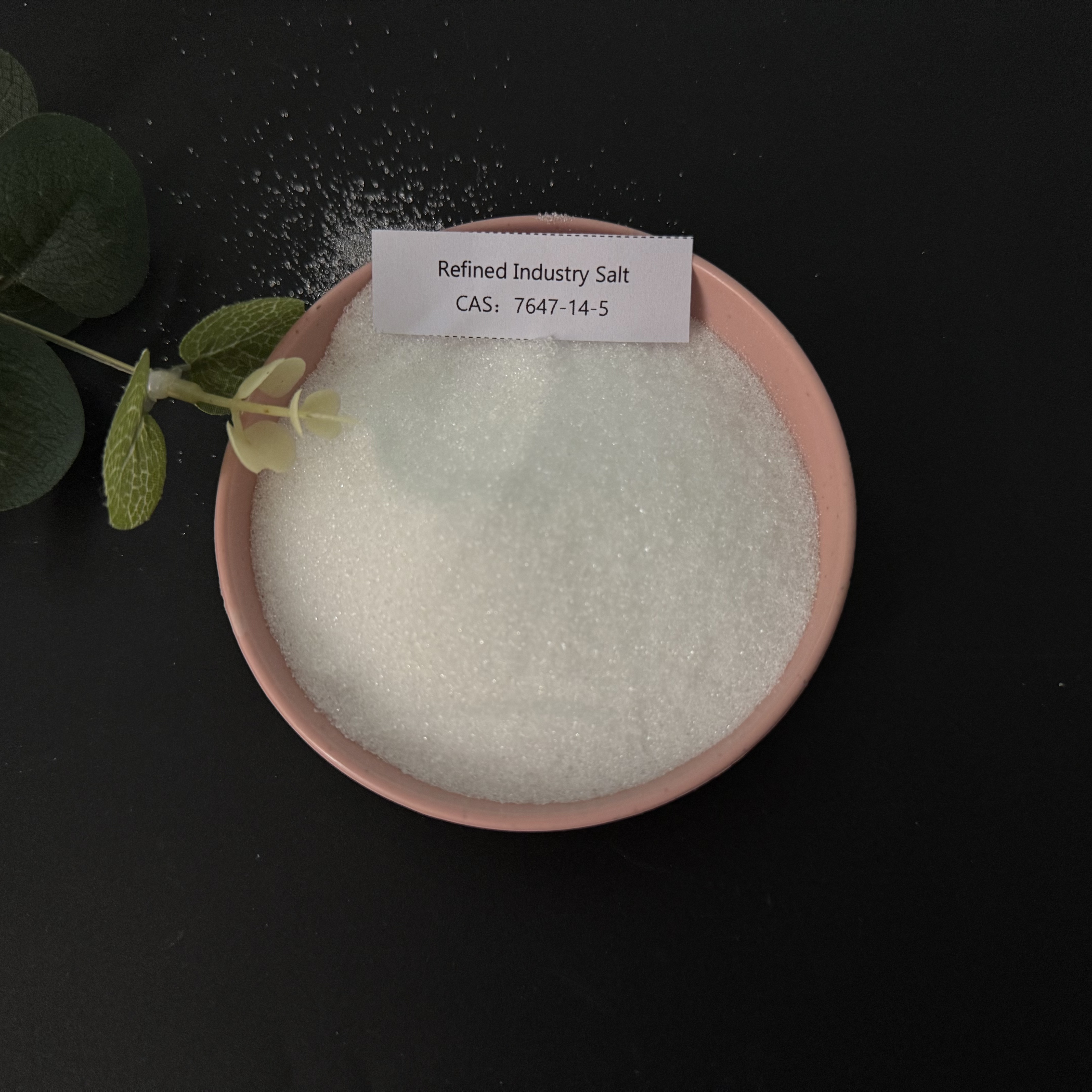 مطحون كلوريد الصوديوم الصناعي المكرر بكميات كبيرة 25 كجم، ملح إزالة الجليد Nacl، الرقم الكيميائي 7647-14-5