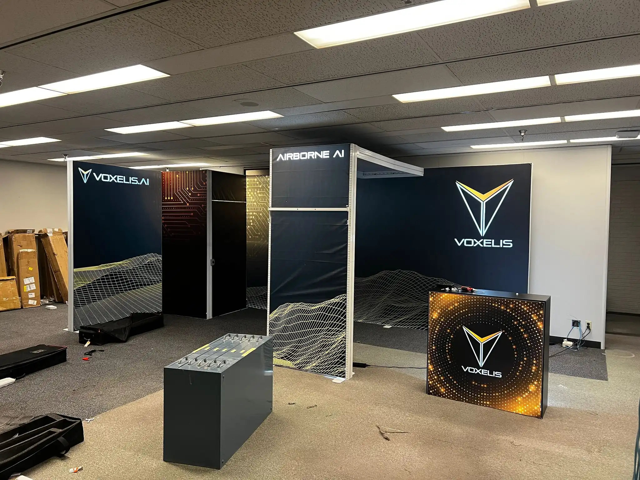Exhibition case picture display
