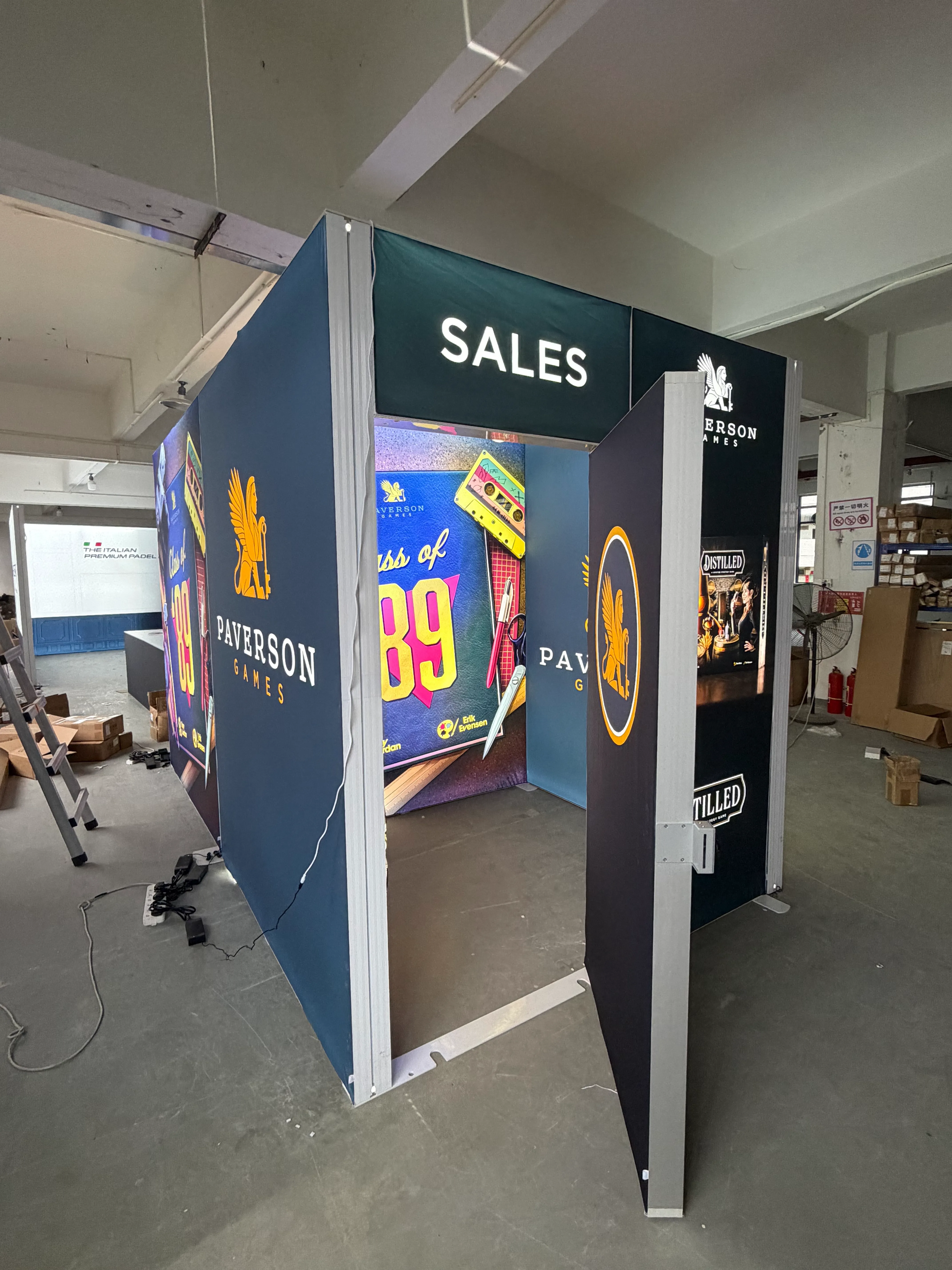 Exhibition Installation Test case picture display