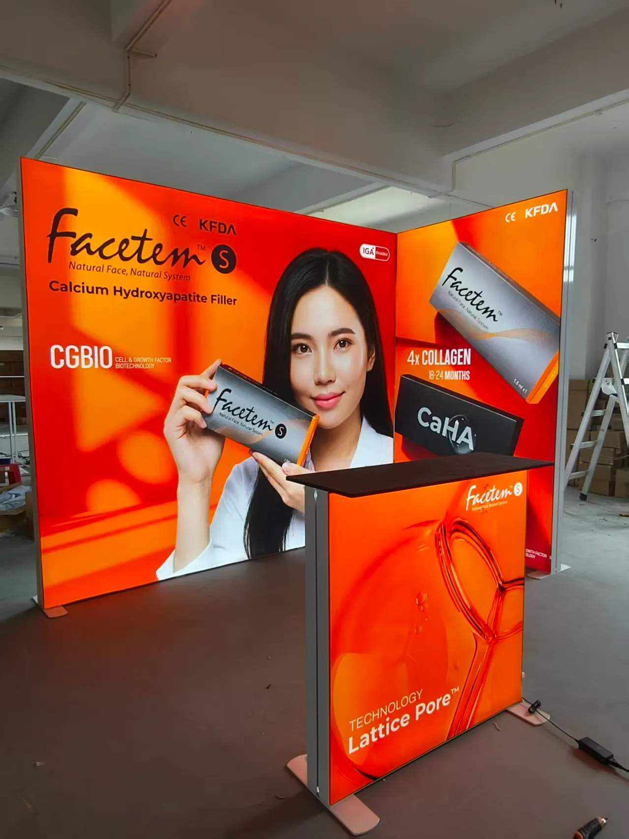 Exhibition Installation Test case picture display