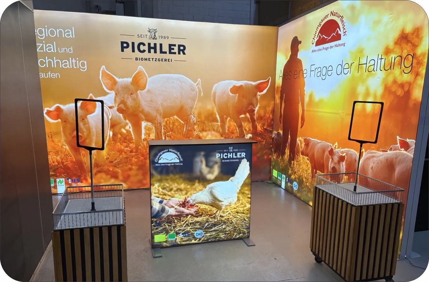 exhibition booth display