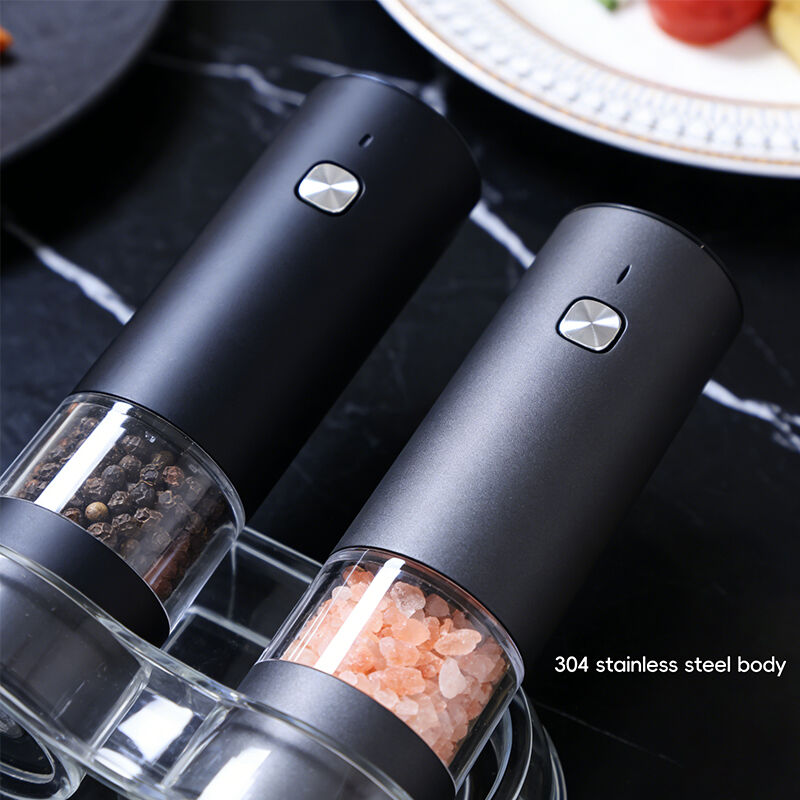 What Are the Common Usage Issues with Black Salt and Pepper Grinders?