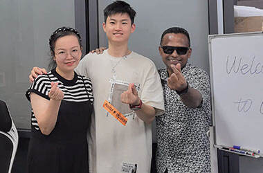 Amir bin Razak(Southeast Asia Regional Sales Director)