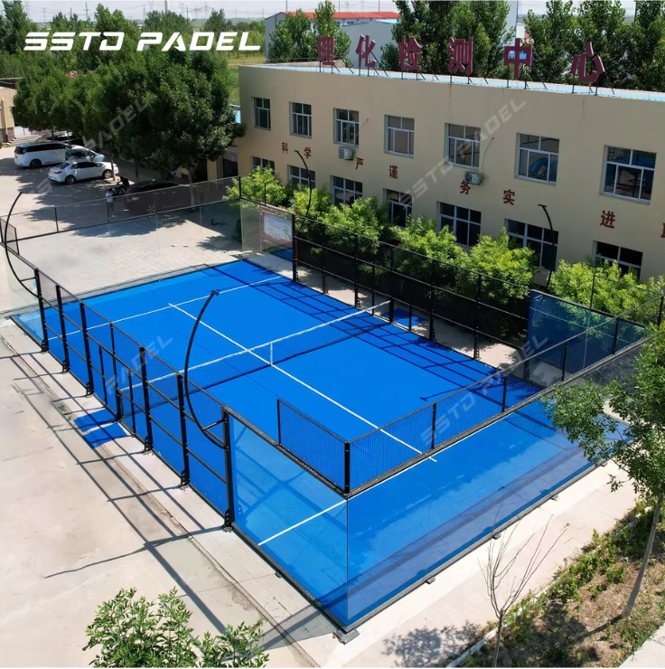 What are the Dimensions and Layout of a Padel Tennis Court?