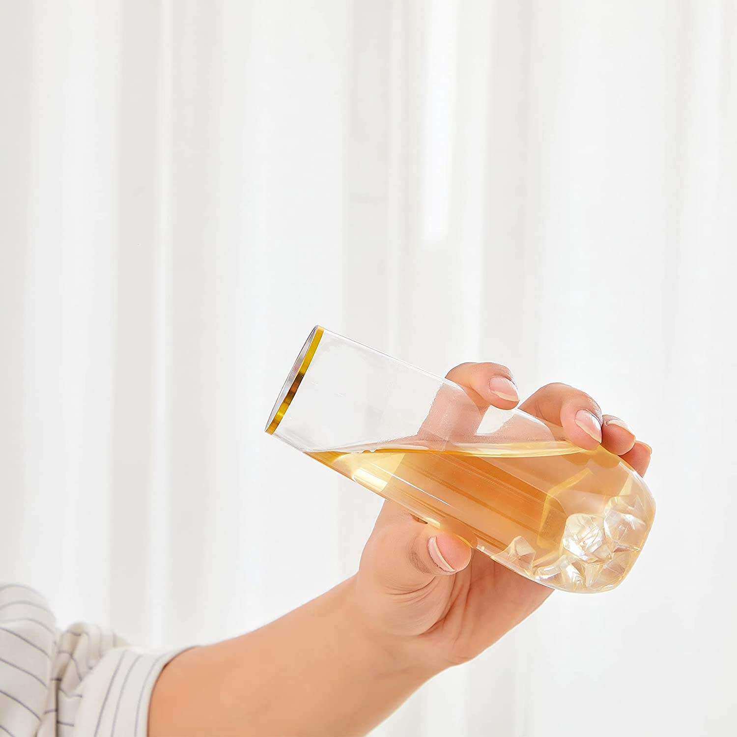 Disposable Plastic Champagne Flute – Safe, Elegant for One-Time Use