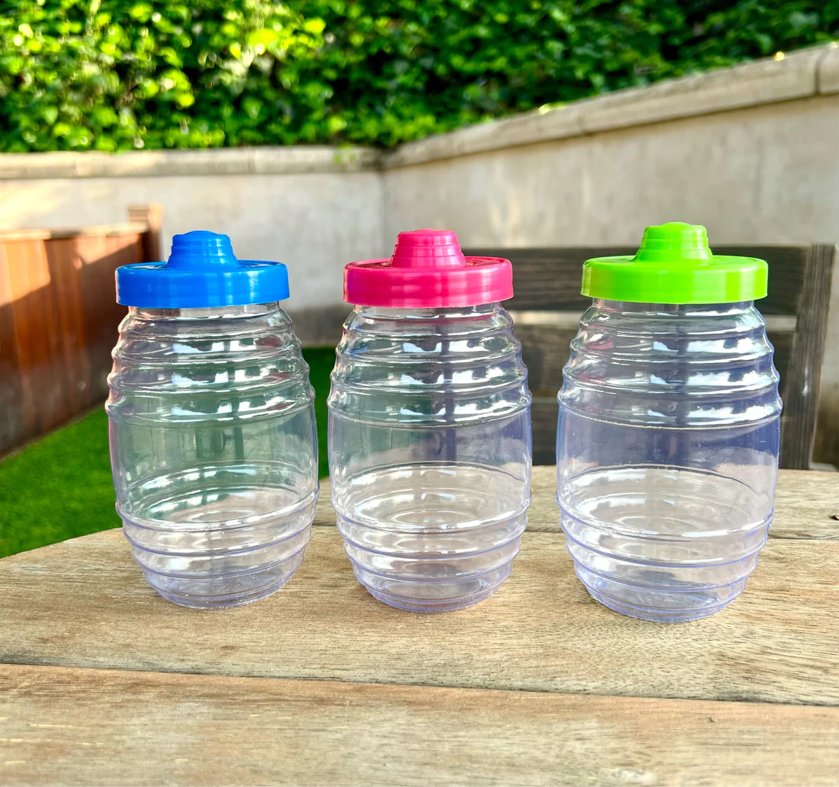 32oz  Traditional Mexican Mini Vitroleros Aguas Frescas Plastic Barrel Vitrolero Cups with Colored Lid & Straw