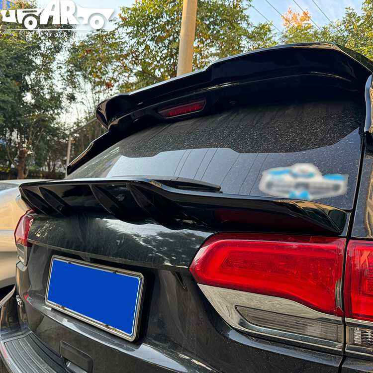 2014 jeep grand cherokee mid spoiler.jpg