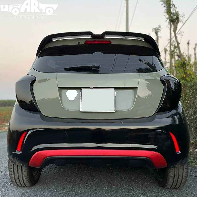 Tail Spoiler for Opel Karl Hatchback.jpg
