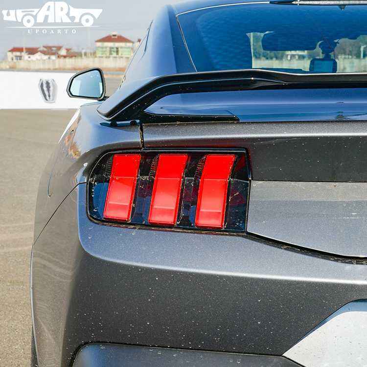 mustang spoiler carbon fiber