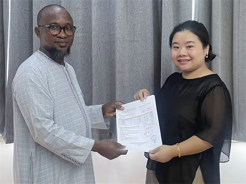 On-Site Trust, End-to-End Strength — Guinean Partners Drive Medical Apparel Collaboration