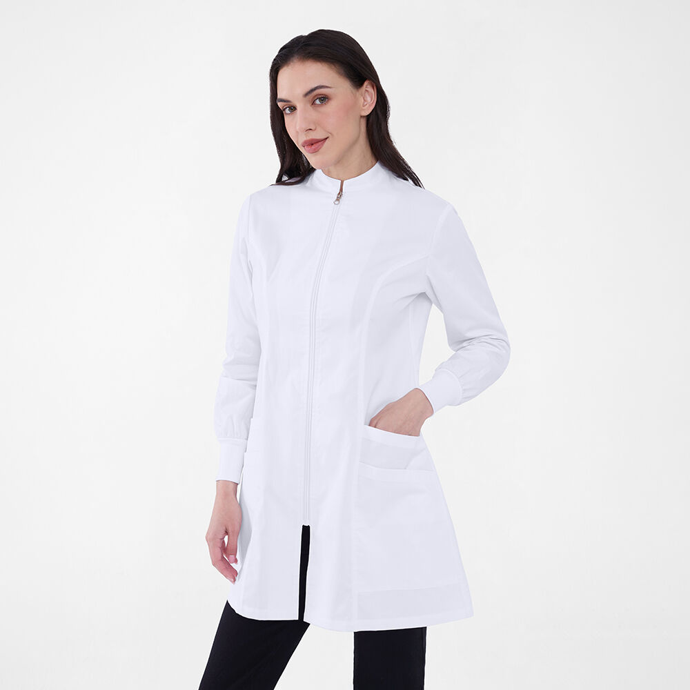 How to Ensure Comfort and Durability in Medical Lab Coats